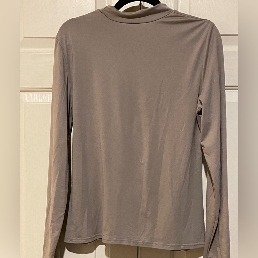 NWOT mock neck long sleeve shirt with pleated detail - Picture 2 of 4